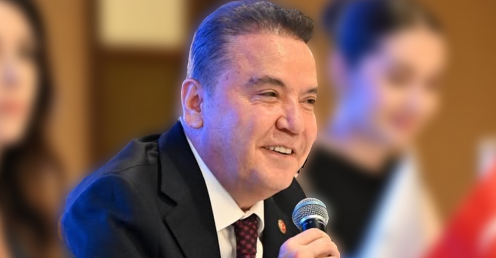 SON DAKİKA! Antalya Büyükşehir Belediyesi Başkanı Muhittin Böcek görevden uzaklaştırıldı!