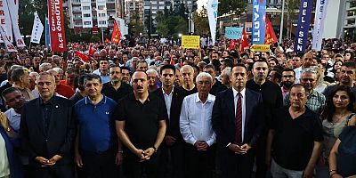 Antalya'da CHP'liler Mitingde 